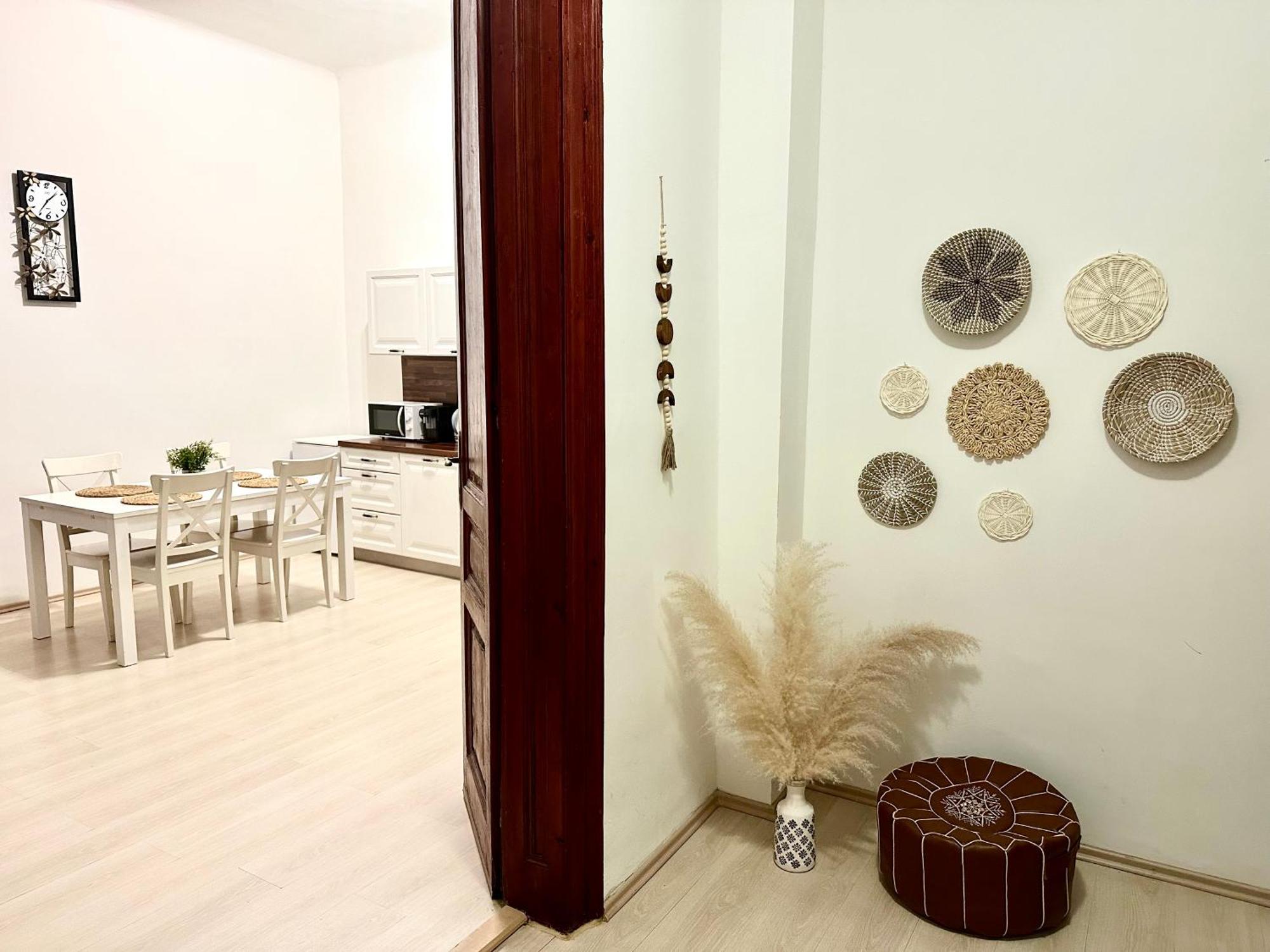 Apartment In Historical Part - Old Town Top Address Bratislava Buitenkant foto