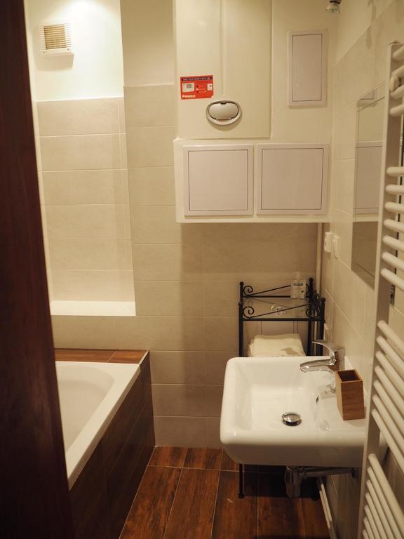 Apartment In Historical Part - Old Town Top Address Bratislava Buitenkant foto